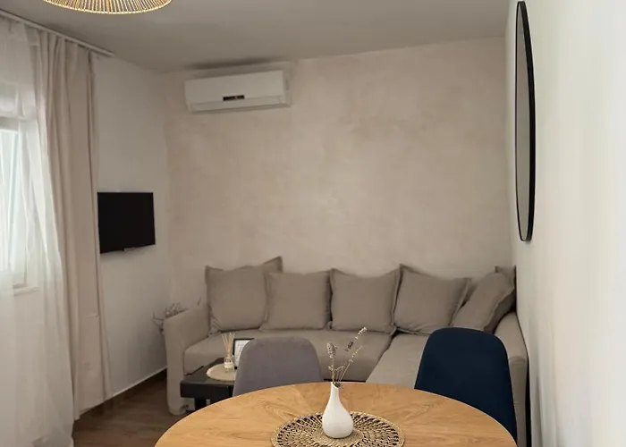 Laganini 2 - 50 M From The Sea