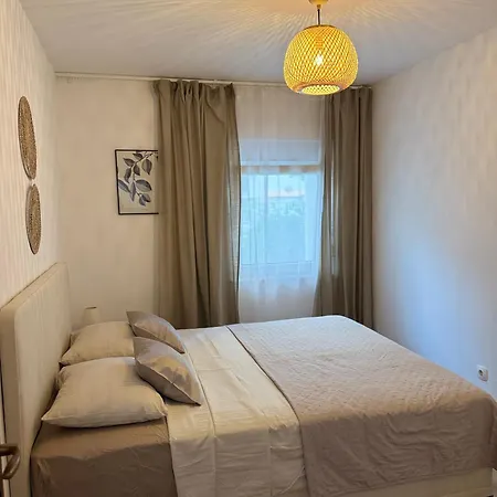 Laganini 2 - 50 M From The Sea Apartment Split